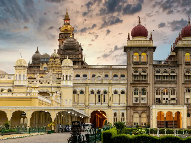 12 Days Karnataka Heritage tour with Goa